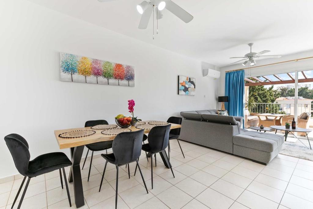 Penthouse Carina Apartman Paphos Kültér fotó