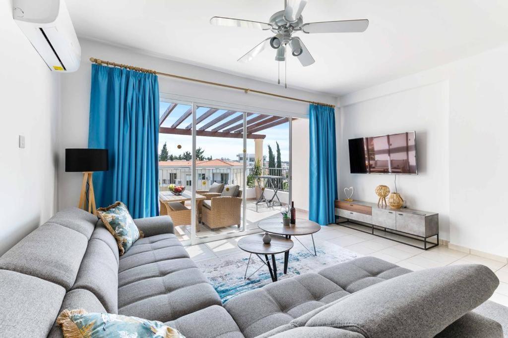 Penthouse Carina Apartman Paphos Kültér fotó