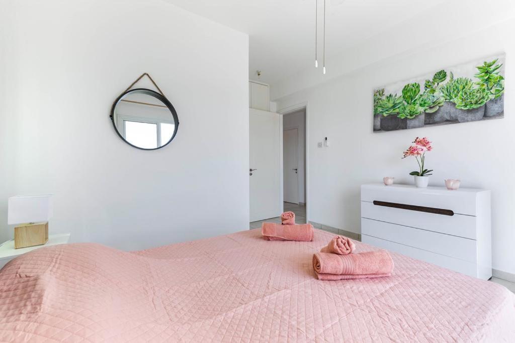 Penthouse Carina Apartman Paphos Kültér fotó