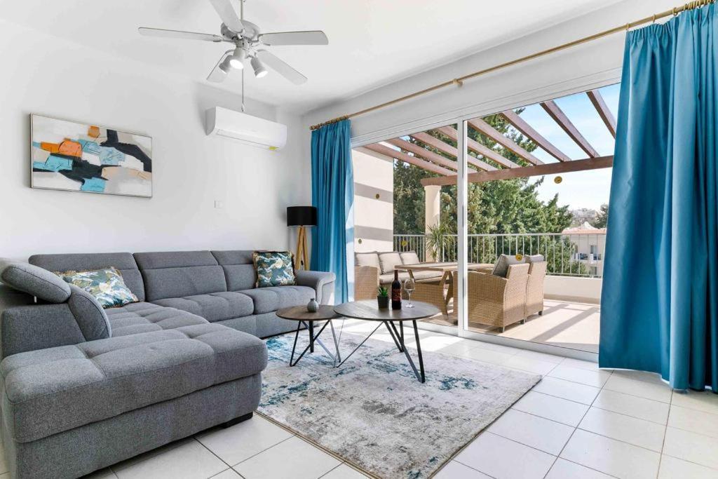 Penthouse Carina Apartman Paphos Kültér fotó